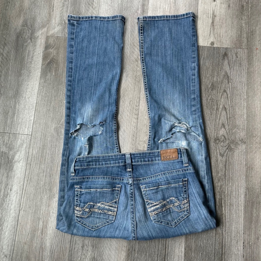 BKE Payton Distressed lowrise Bootcut Jeans Women's 27R Blue Ripped Knees
